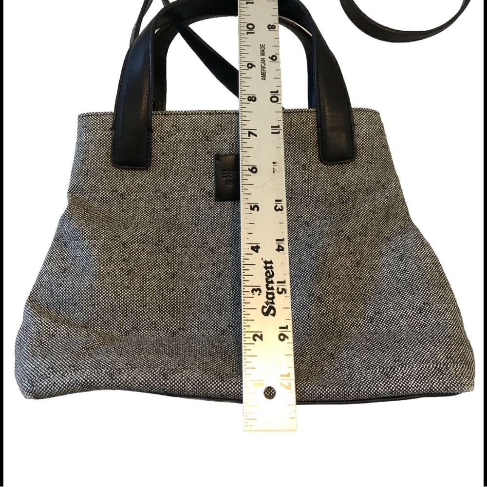 Esprit de corp black and white handbag with removable crossbody strap - Picture 8 of 14